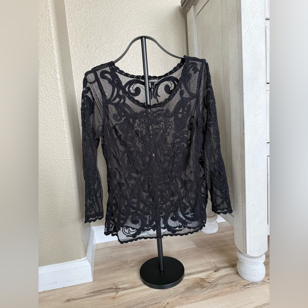 Express Black Sheer Lace Blouse - Picture 5 of 10